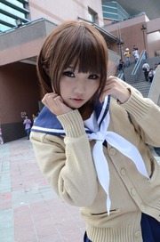 20111101-PF-COS-114