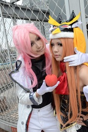 20111101-PF-COS-176