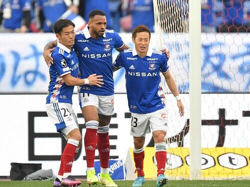 横浜ｆｍのブラジル人カルテットの存在感が大きすぎ なまら速いスポーツ速報