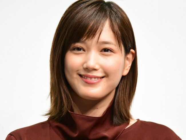 本田翼 胸の形が丸わかりなワンピース姿 なまら速いスポーツ速報