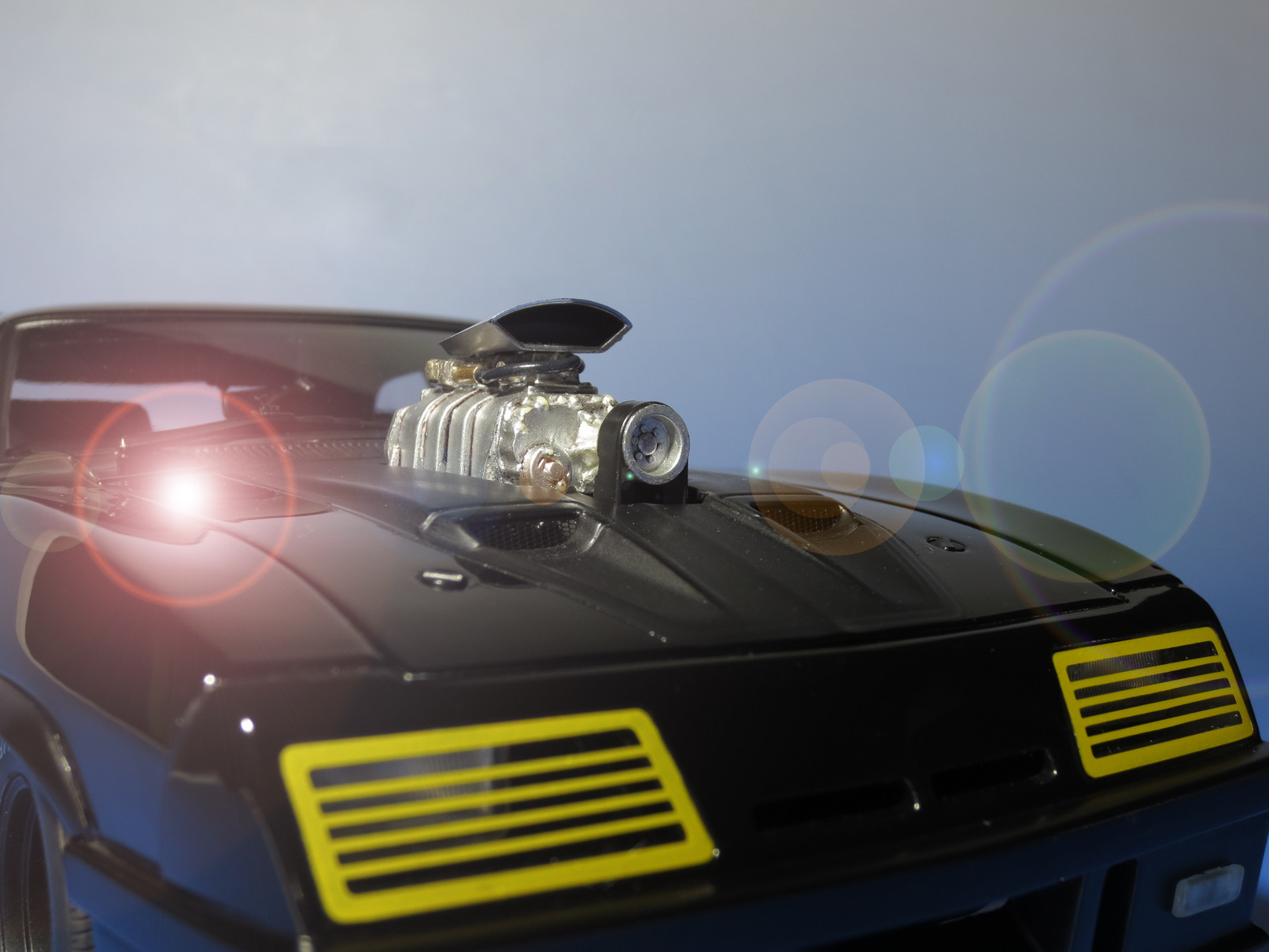 1/18 Autoart INTERCEPTOR (MAD MAX) : オトナのオモチャ