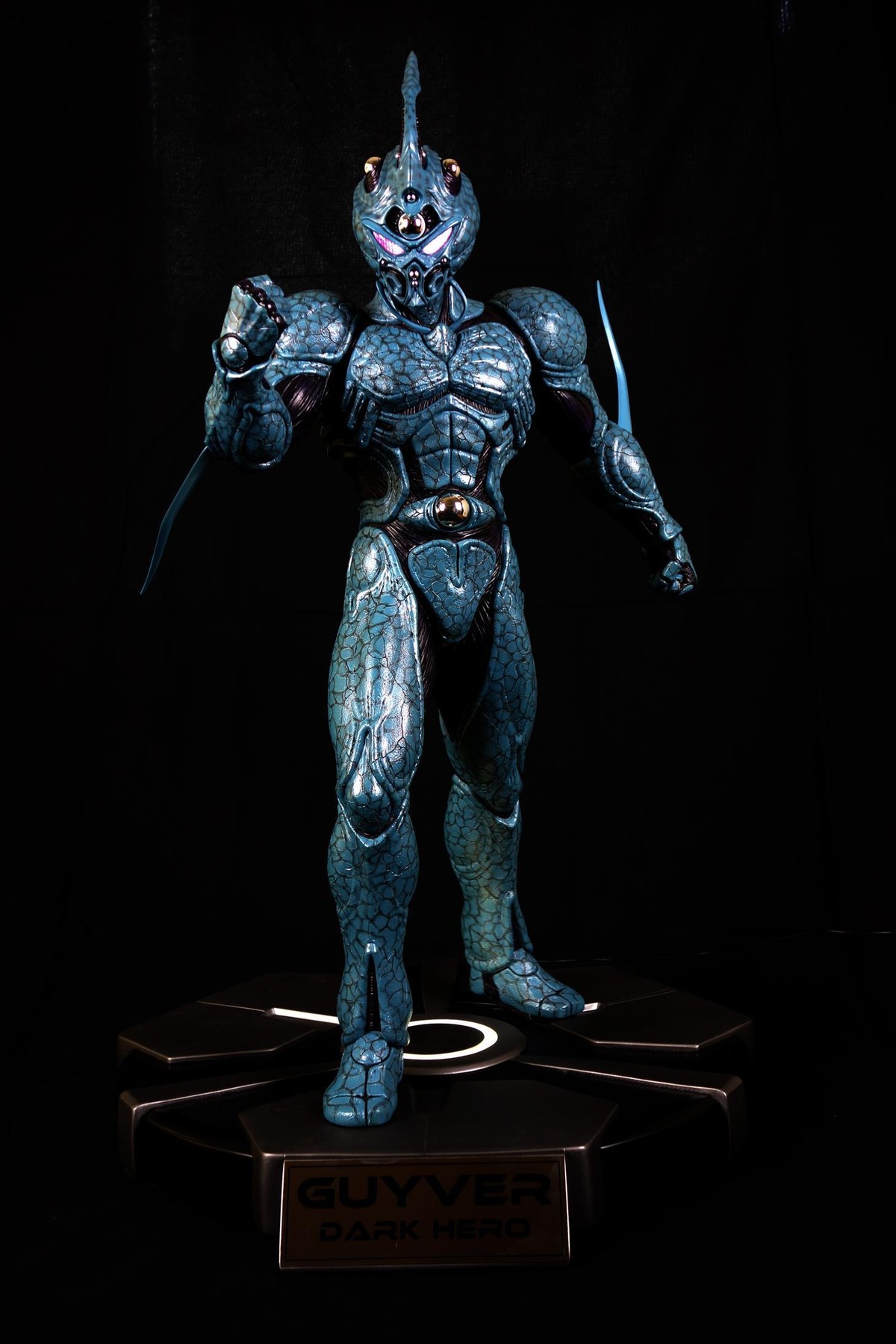GUYVER DARK HERO ガイバーダークヒーロー : オトナのオモチャ