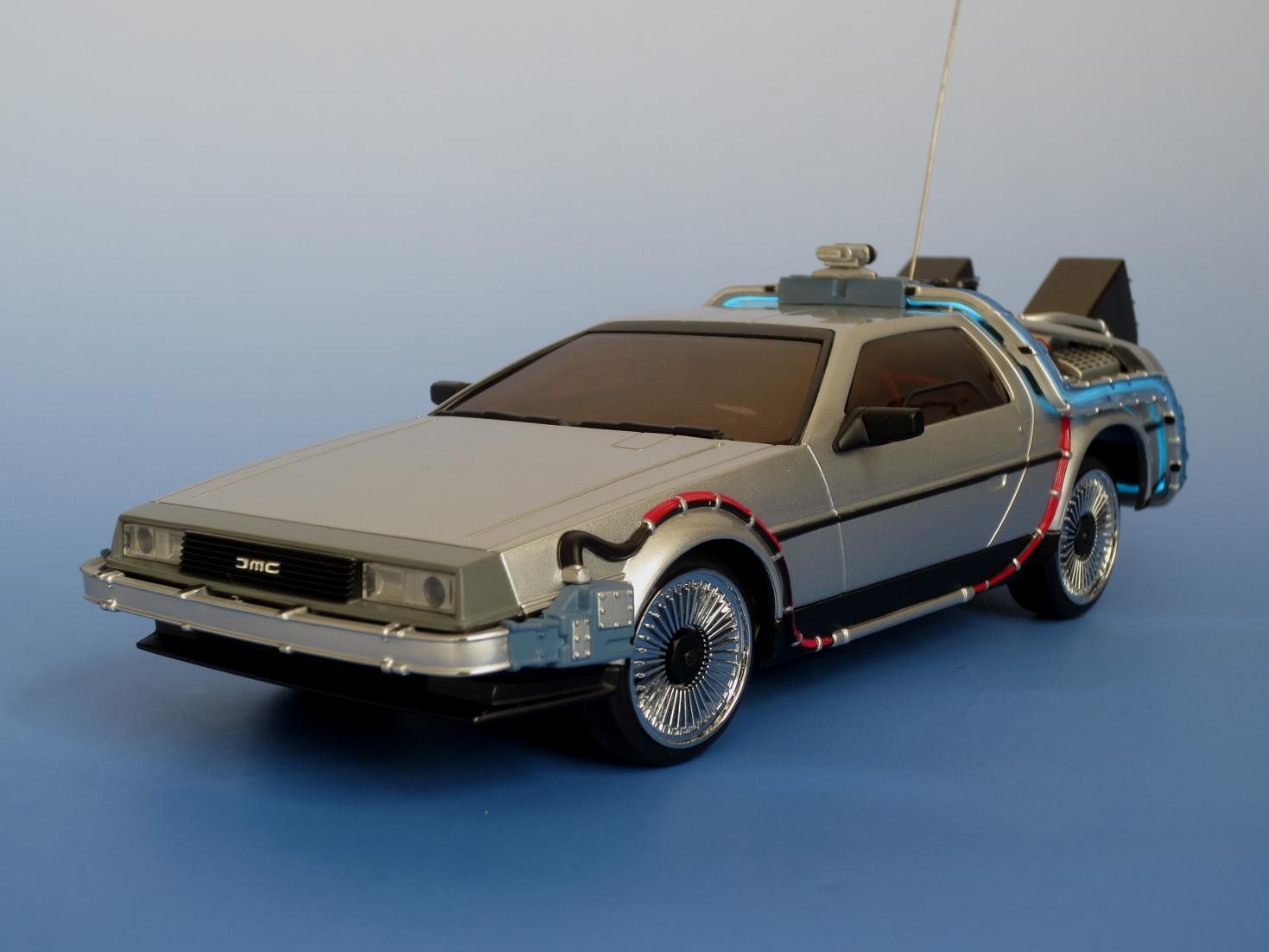 ミニッツ デロリアン : オトナのオモチャ