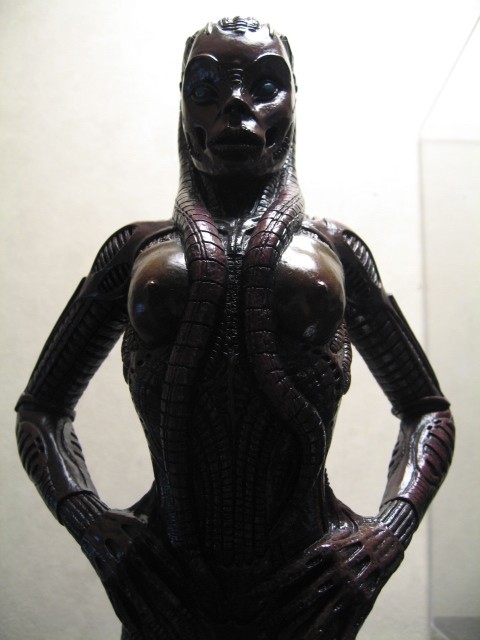 スピーシーズトリロジーフィギュア付 世界初\