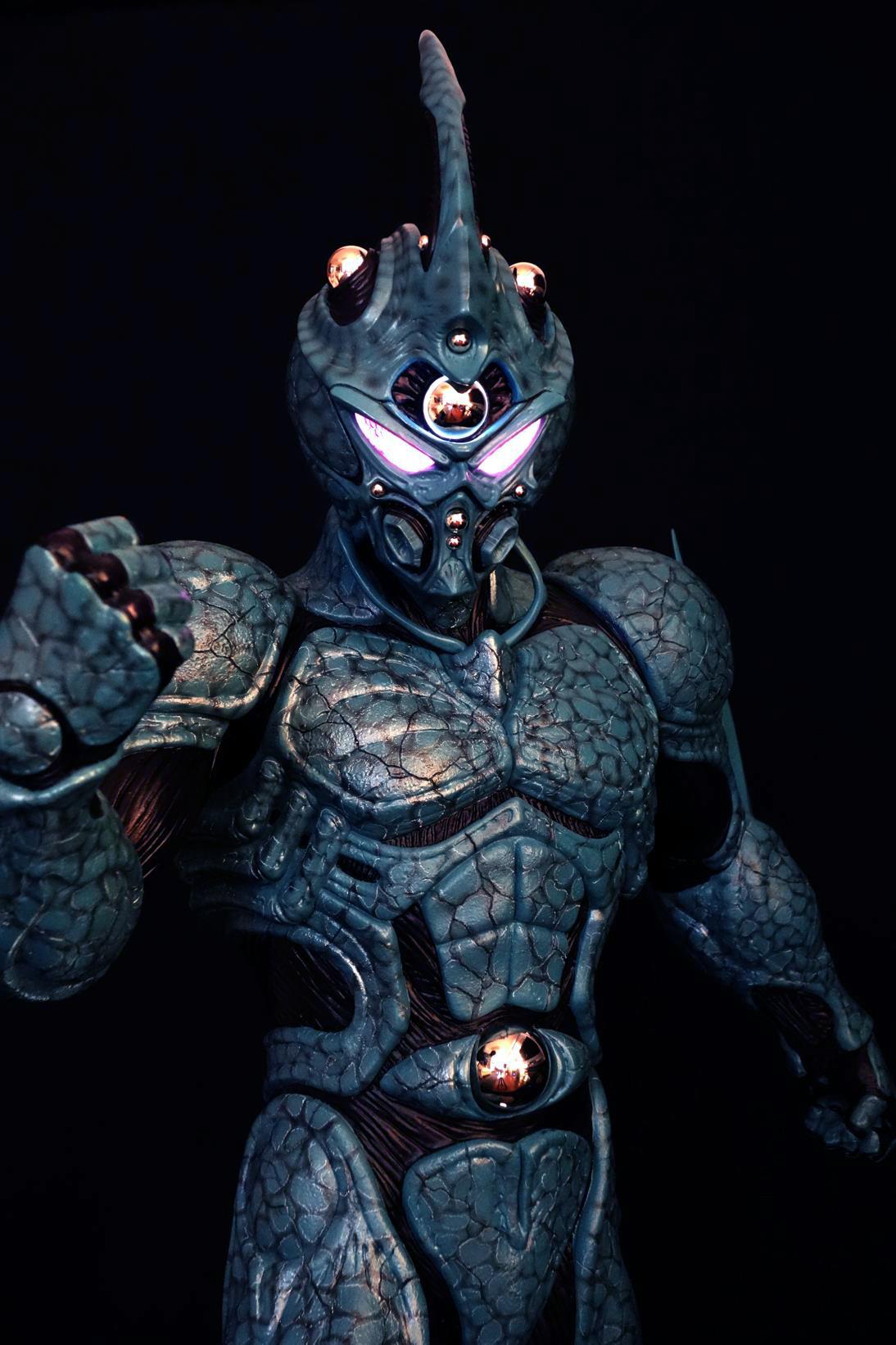 GUYVER DARK HERO ガイバーダークヒーロー : オトナのオモチャ