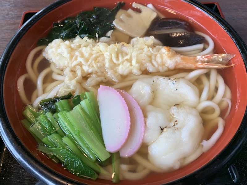 白山市「お多福 松任バイパス店」変わった名前のうどん「福々麺」と