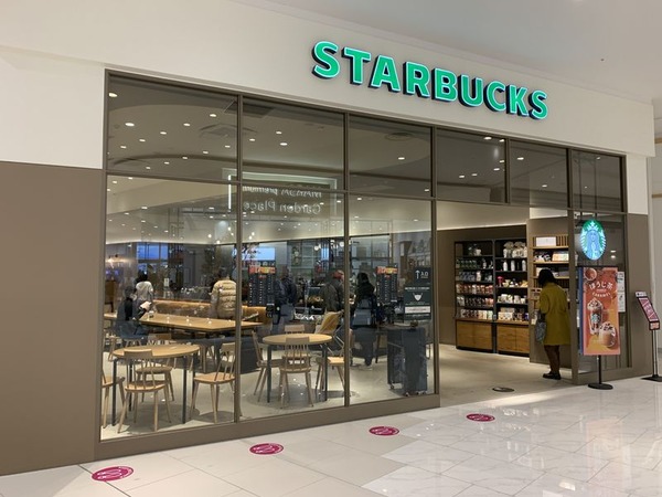 TSUTAYA BOOKSTORE イオンモール白山