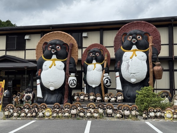 たぬき村 (2)