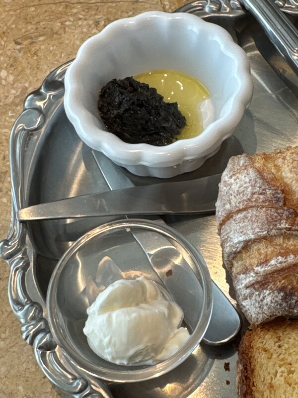 TOOTH TOOTH BISTRO & CAFE (12)