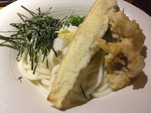 大阪釆なり はんなり うどん きらく 阿倍野店 でツルピカのうどんとお稲荷さんのランチ あさぴーのおいしい独り言