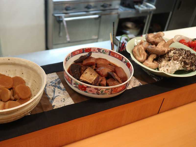 小松土居原町の 旬菜 まつ村 に出張帰りに久しぶりに立ち寄りおばんざいで軽く一杯 あさぴーのおいしい独り言 小松土居原町の 旬菜 まつ村 に出張帰りに久しぶりに立ち寄りおばんざいで軽く一杯 あさぴーのおいしい独り言