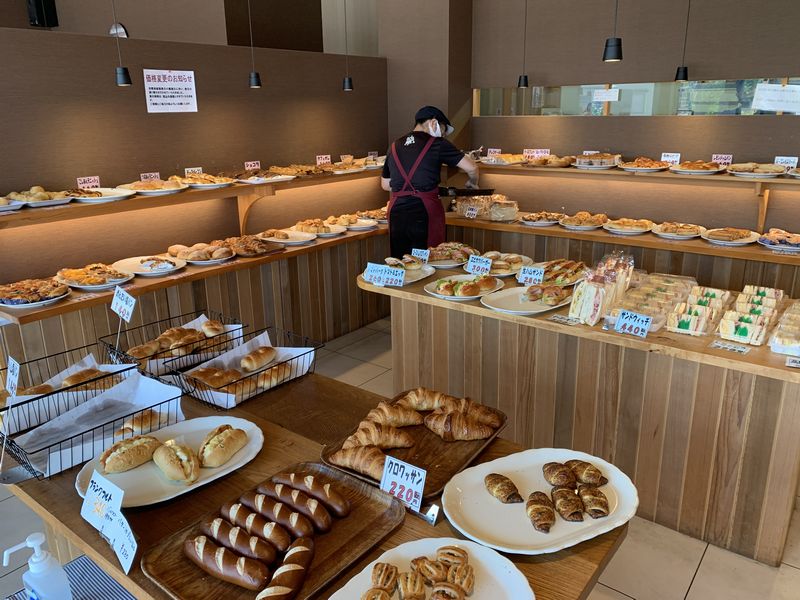 福井大野市に行った折にたくさんの種類のパンが並ぶ マイ ブレッド で朝食用のパンを買う あさぴーのおいしい独り言 福井大野市に行った折にたくさんの種類のパンが並ぶ マイ ブレッド で朝食用のパンを買う あさぴーのおいしい独り言