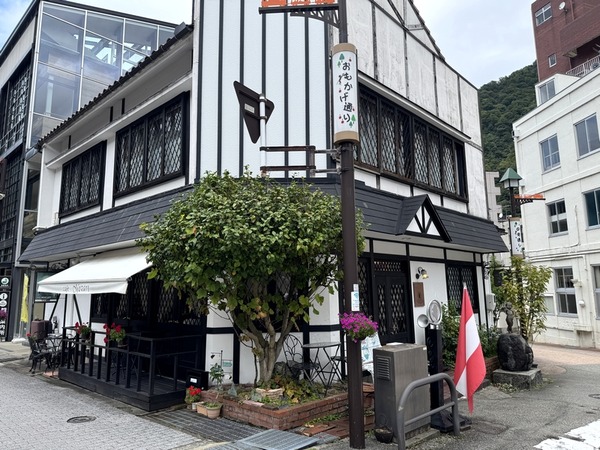 カフェモーツァルト