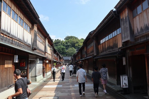 ひがし茶屋街