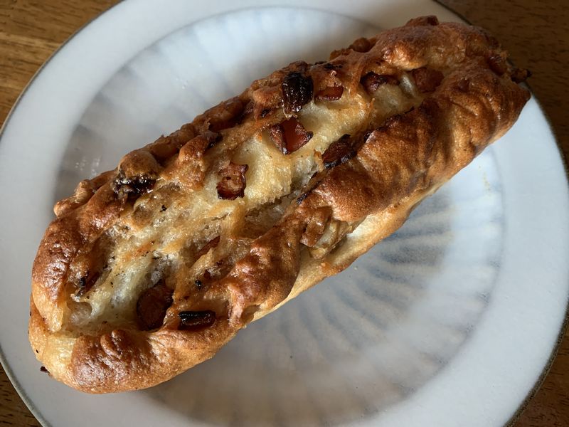 山代温泉のパン屋さん2題 おなじみの ルイドール と洋菓子 ももばくだん が有名な ケルン のパン あさぴーのおいしい独り言 山代温泉のパン屋さん2題 おなじみの ルイドール と洋菓子 ももばくだん が有名な ケルン のパン あさぴーのおいしい独り言