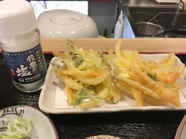 まつぼっくり (16)