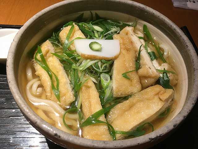 大阪釆なり はんなり うどん きらく 阿倍野店 でツルピカのうどんとお稲荷さんのランチ あさぴーのおいしい独り言