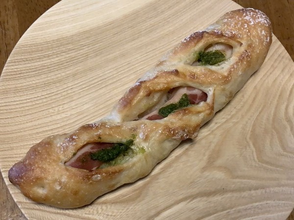 ヴィッキー ブレッド  (16)