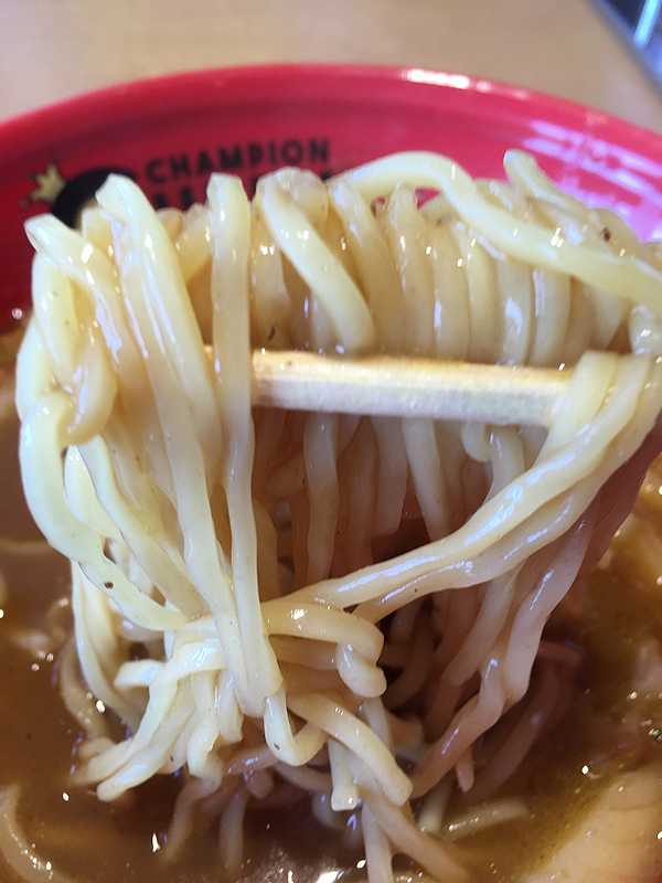チャンピオンカレーヌードル (4)