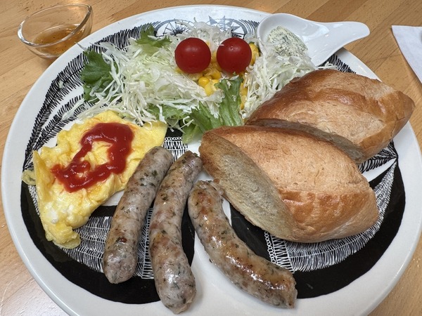 絵本カフェ なないろ (10)