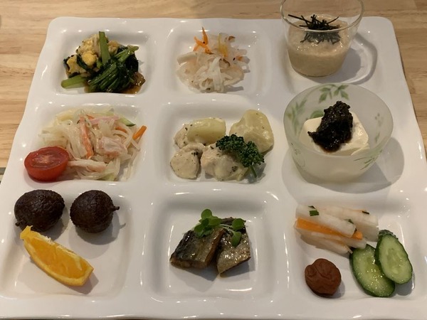 カフェ＋バー ＩＫＫＡ (14)