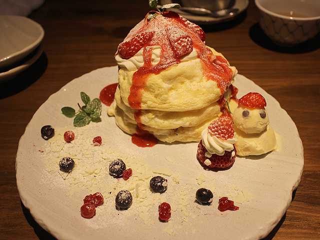 ひがし茶屋街外れ宇多須神社前にオープンした Cafe 多聞 たもん 女優 タレントmegumiさんがオーナーのパンケーキのお店 あさぴーのおいしい独り言 ひがし茶屋街外れ宇多須神社前にオープンした Cafe 多聞 たもん 女優 タレントmegumiさんがオーナーのパンケーキのお店 あさぴーのおいしい独り言