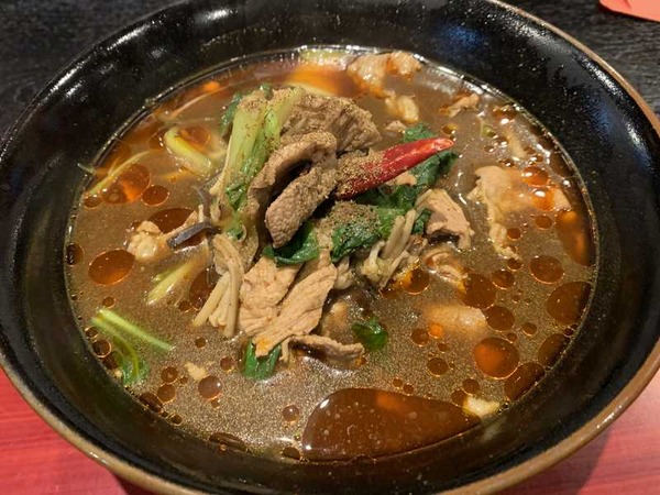 東京五反田「ファイヤーホール4000」陳健一氏の元で腕を磨いた菰田欣也