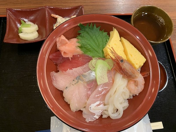 海鮮丼 海宝 (6)