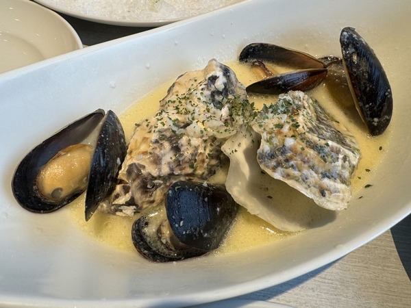 8TH SEA OYSTER Bar (23)