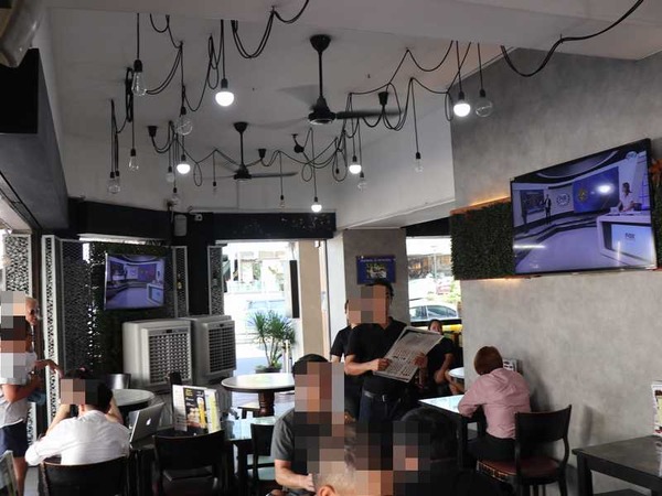 AlibabaR Hawker Bar (7)