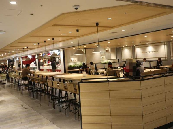 ウメダフードホール (2)