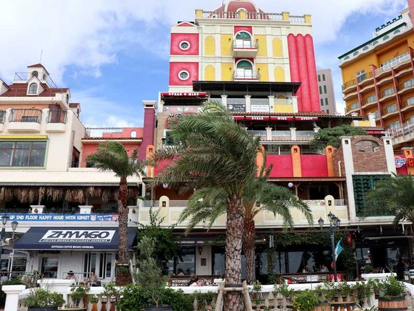 アメリカンビレッジ (63)