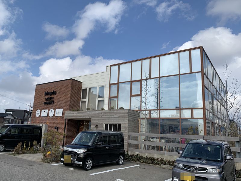 金沢市東力の Maple Street Market メープル ストリート マーケット セルフスタイルのカフェでランチ お茶 あさぴーのおいしい独り言