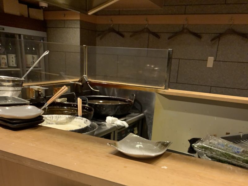 名古屋市中区栄「天ぷらと日本酒 明日源(あすげん)」揚げ立て天ぷらを一人カウンターで楽しめるお店 あさぴーのおいしい独り言 名古屋市中区栄「天ぷらと日本酒 明日源(あすげん)」揚げ立て天ぷらを一人カウンターで楽しめるお店 あさぴーのおいしい独り言