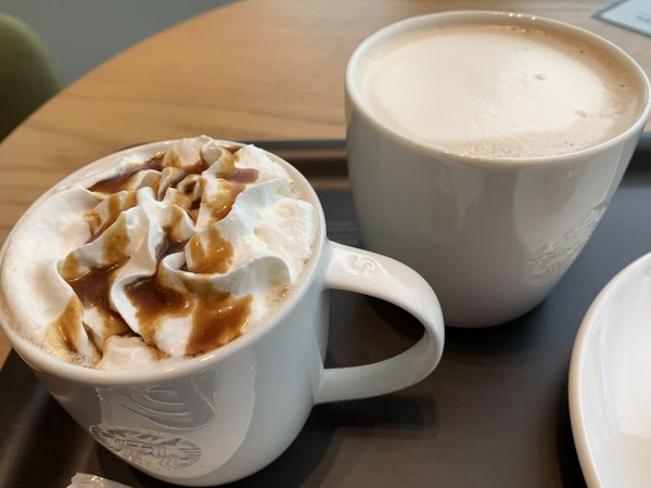 TSUTAYA BOOKSTORE イオンモール白山 (6)