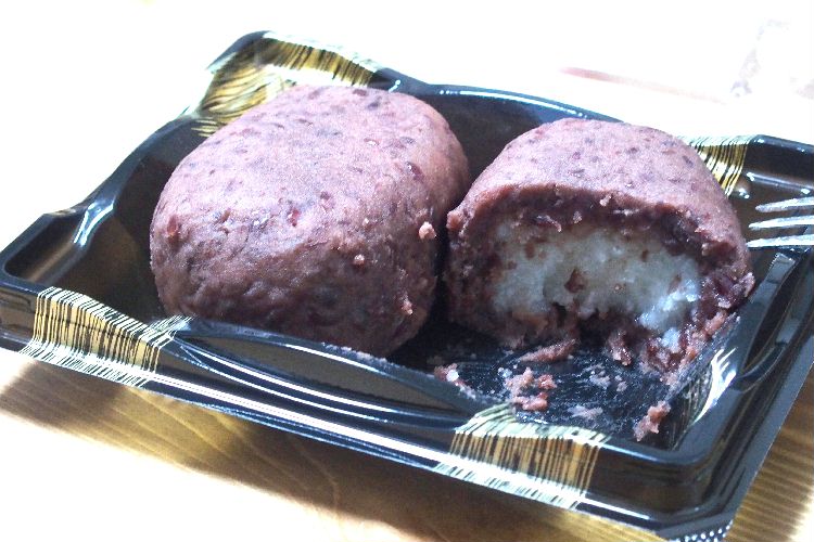 業務スーパー ちょっと大きめのおはぎ : DIY/料理＆四季