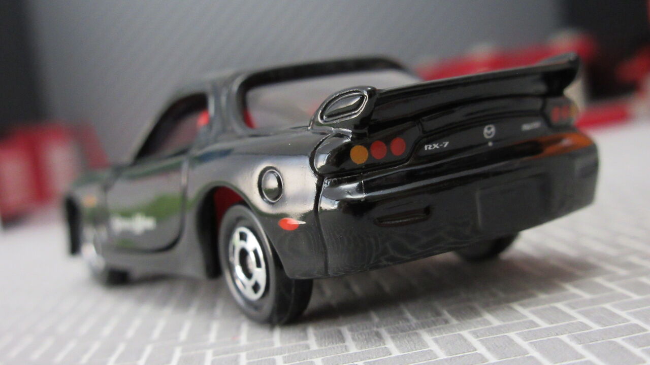 特別仕様トミカ Rx 7 Fd ひきこもりったいまっぷ 特別仕様トミカ Rx 7 Fd ひきこもりったいまっぷ