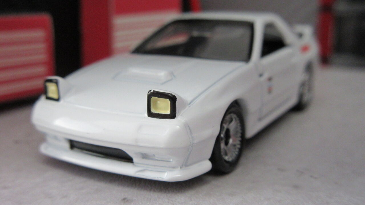 ドリームトミカ 頭文字d Fc3s なんだこれは