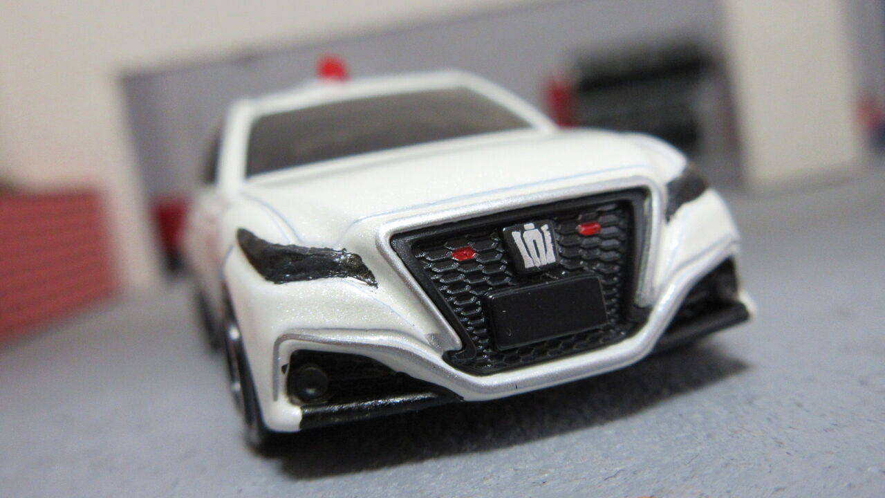 トミカ改造　覆面パトカー　210系 改造】トヨタ・クラウンアスリート覆面パトカー - YouTube