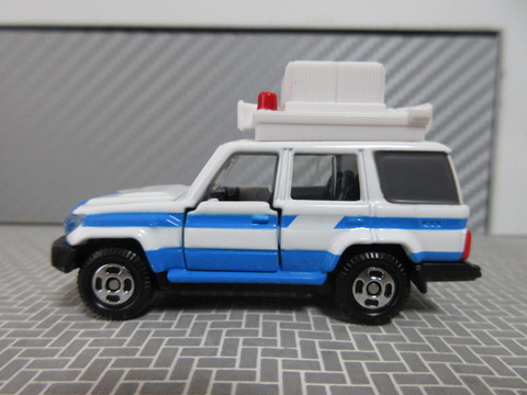 なべぽん様 リクエスト　確認用　 トミカ　ランドクルーザー　DJポリス　パトカー トミカ ランドクルーザー DJポリス パトカー ミニカー - メルカリ