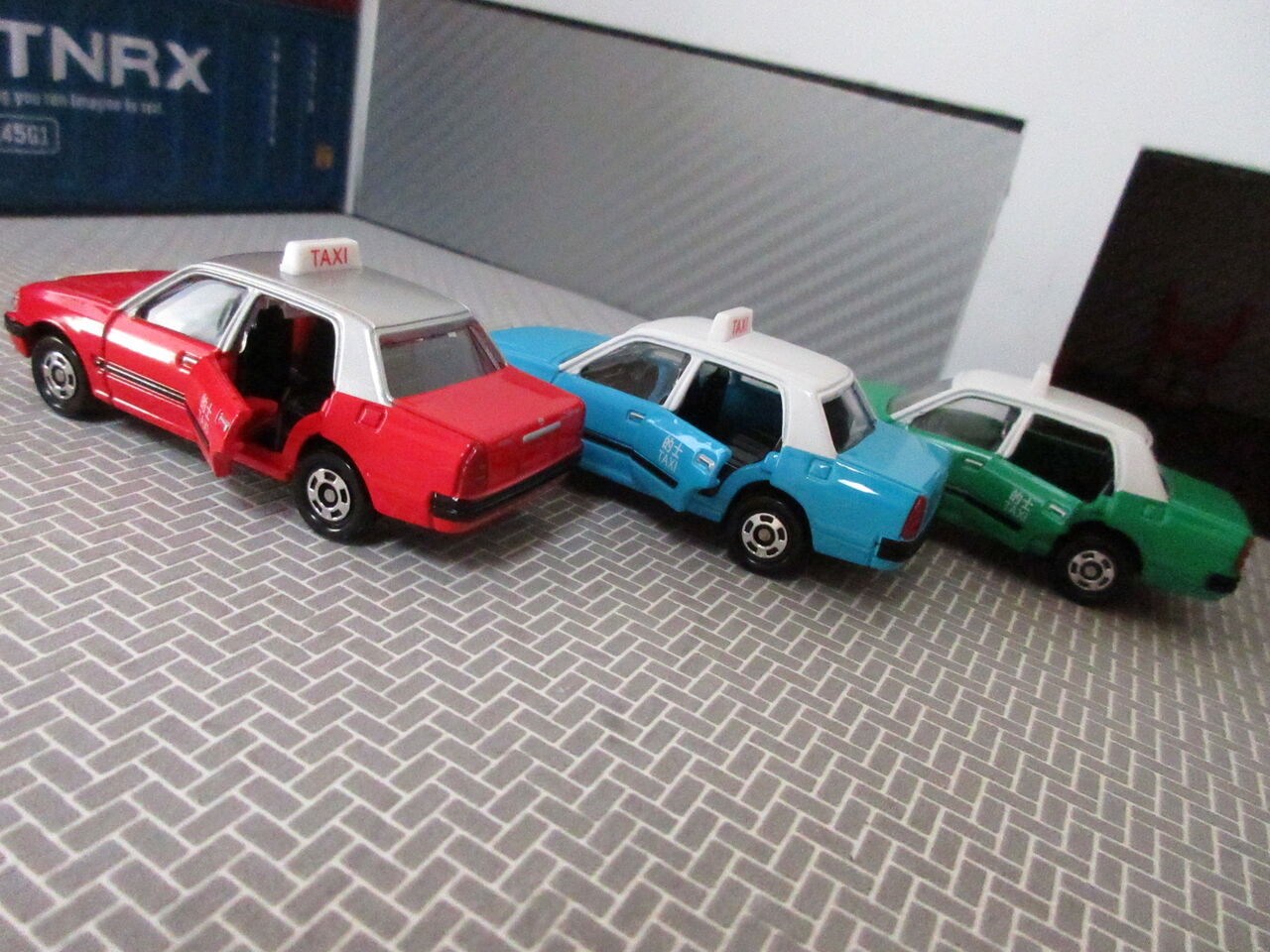 トミカ トヨタ クラウン 香港タクシー 的士 3台セット トミカ トヨタ クラウン 香港タクシー 的士 3台セット トミカ トヨタ