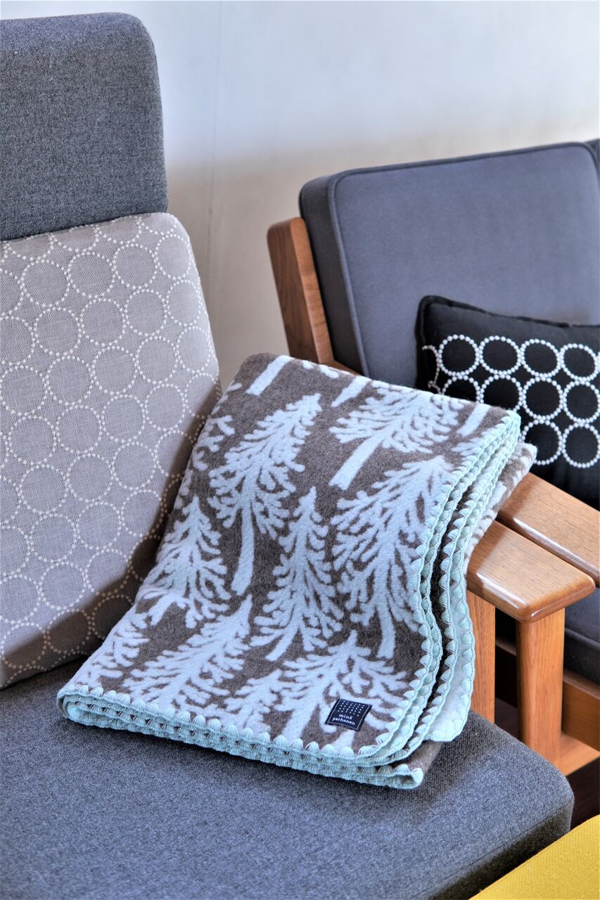 ミナペルホネン】予約したブランケット「metsa」が届いた♪素敵さが