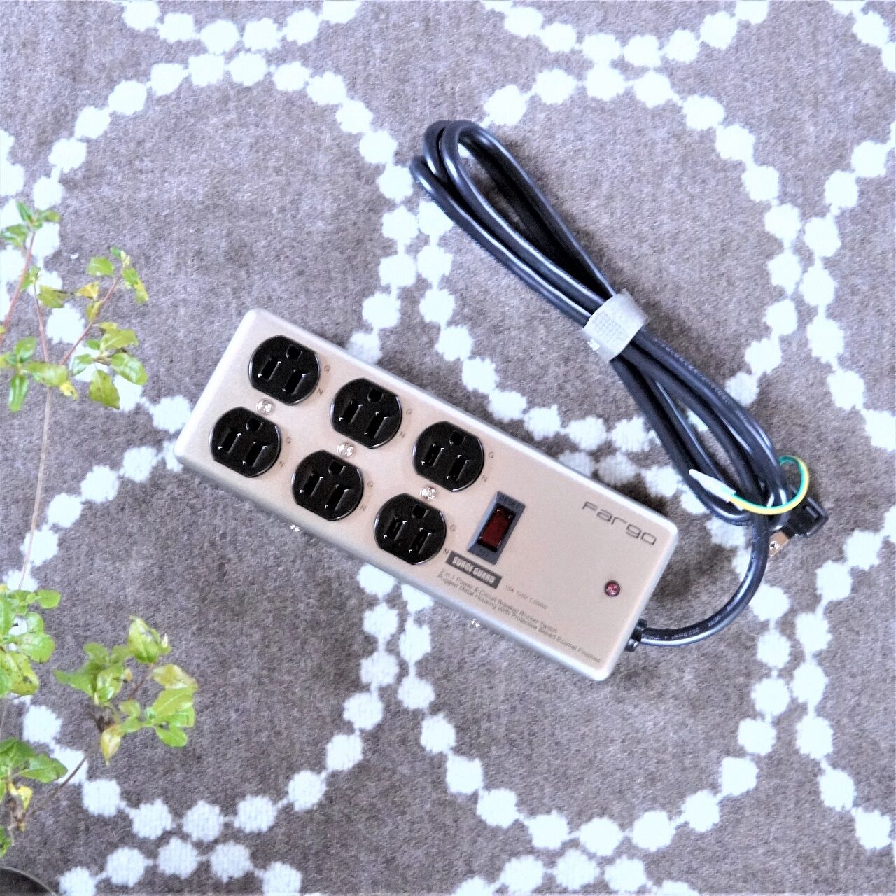 北欧インテリアにもなじむおしゃれな電源タップ 配線丸見えでも気にならない 笑 Pr 10年後も好きな家 家時間が好きになる 家事貯金 北欧インテリア Powered By ライブドアブログ