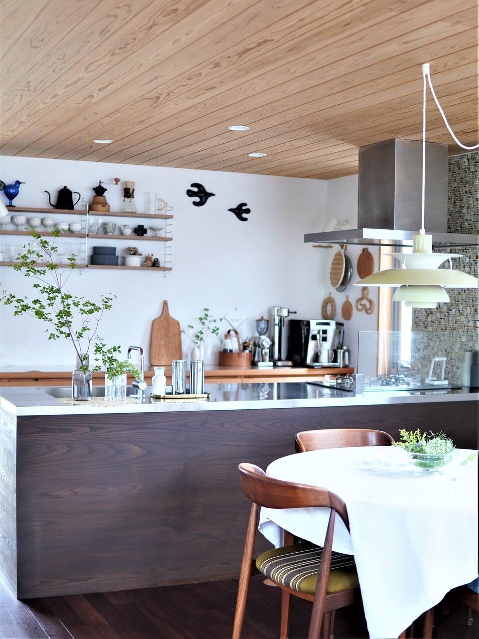 インテリア ドウダンツツジのあるキッチン全景 季節を感じる枝もので模様替え 10年後も好きな家 家時間が好きになる 家事貯金 北欧インテリア Powered By ライブドアブログ