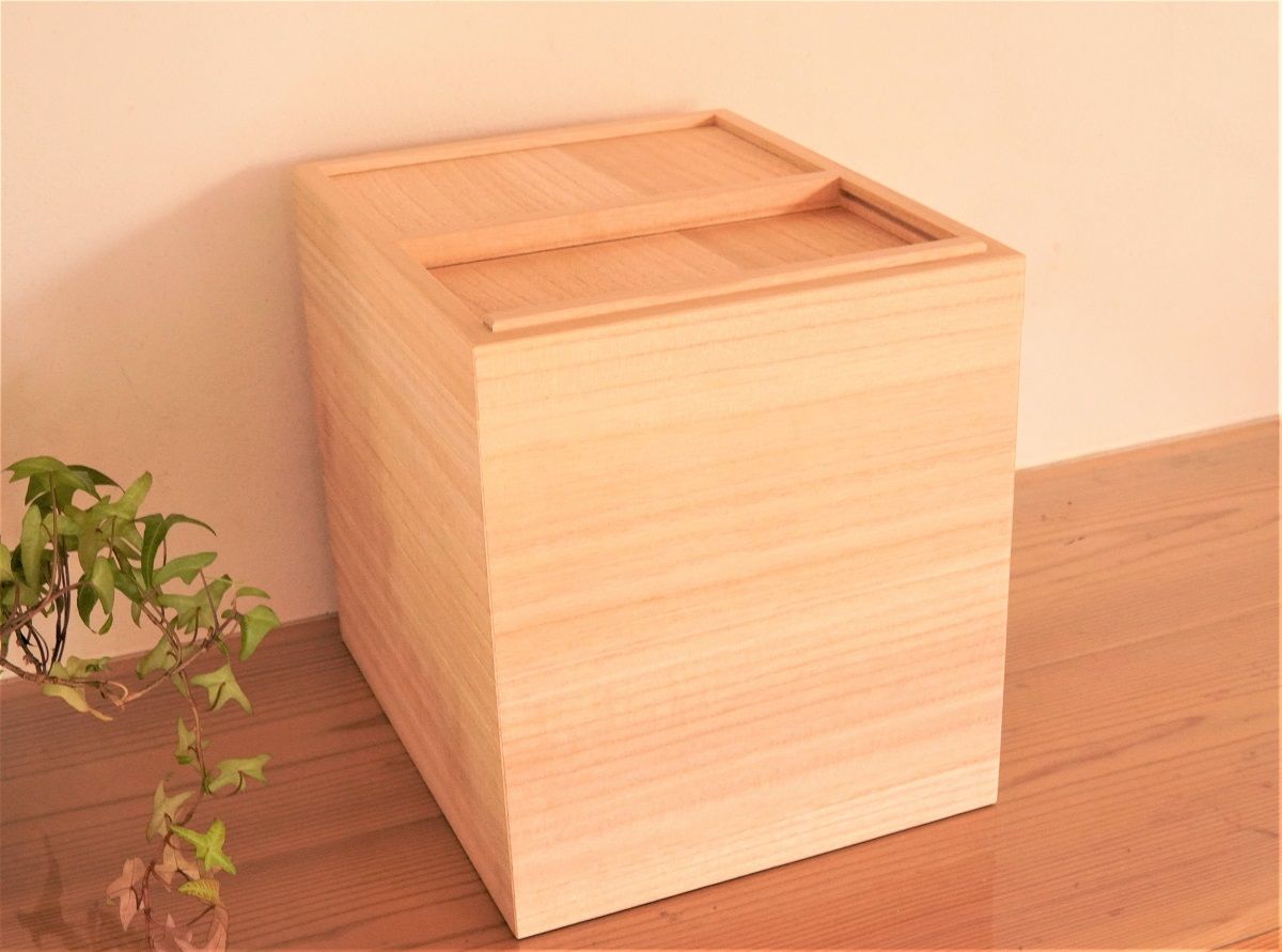 東屋米びつ7