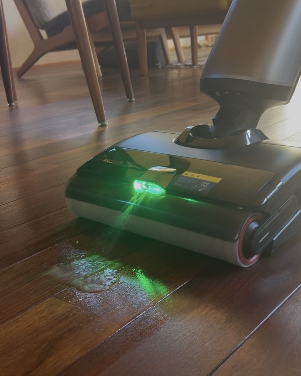 電源ONでラクラク掃除!温水&光で汚れ見える自動洗浄付きMOVA X4 Pro 電源ONでラクラク掃除!温水&光で汚れ見える自動洗浄付きMOVA X4 Pro