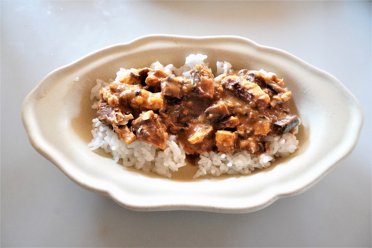 カルディサバカレー缶4