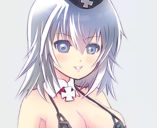 逸見エリカ02web