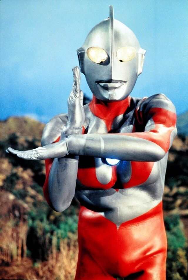 初代ウルトラマン(値引きしました) 初代ウルトラマン(値引きしました) 初代ウルトラマン(値引きしました)