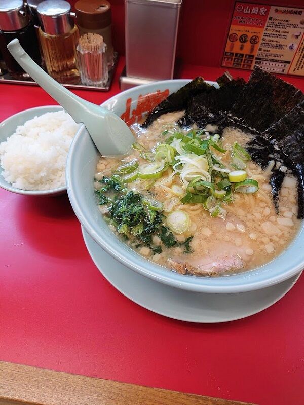 【うまい！！！】ラーメン山岡家